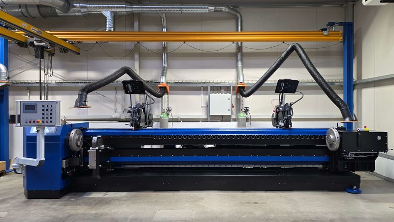 Nové zařízení pro svařování kloubových hřídelí